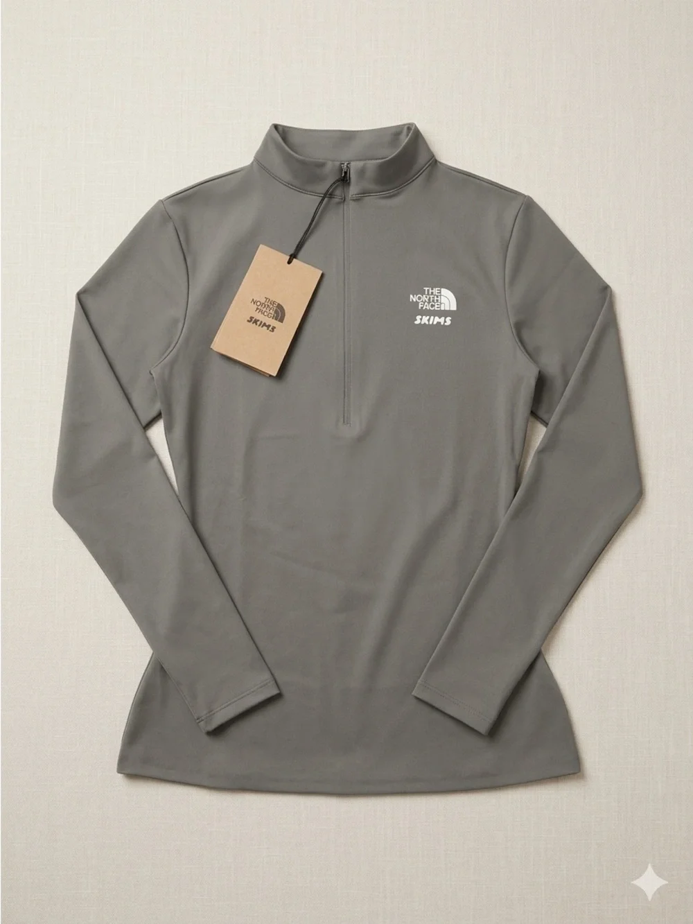 The North Face x SKIMS Refina Half-Zip Long Sleeve Top Grey M - Picture 6 of 6